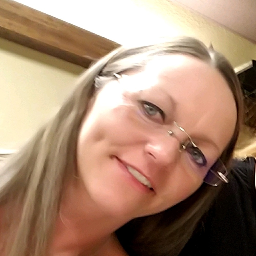 Meet your Posher, Alexandra